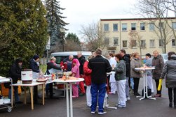 Krankenhausleitung am Grill
