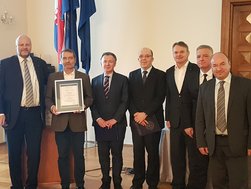 Förderung von Nachwuchsmedizinern durch das AMEOS Stipendium international