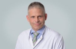 Neuer Chefarzt in der Klinik für Plastische, Hand- und Wiederherstellungschirurgie am AMEOS Klinikum Mitte Bremerhaven