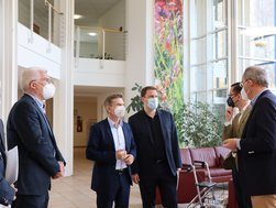 Informationsbesuch des Gesundheitsministers im AMEOS Reha Klinikum Ratzeburg