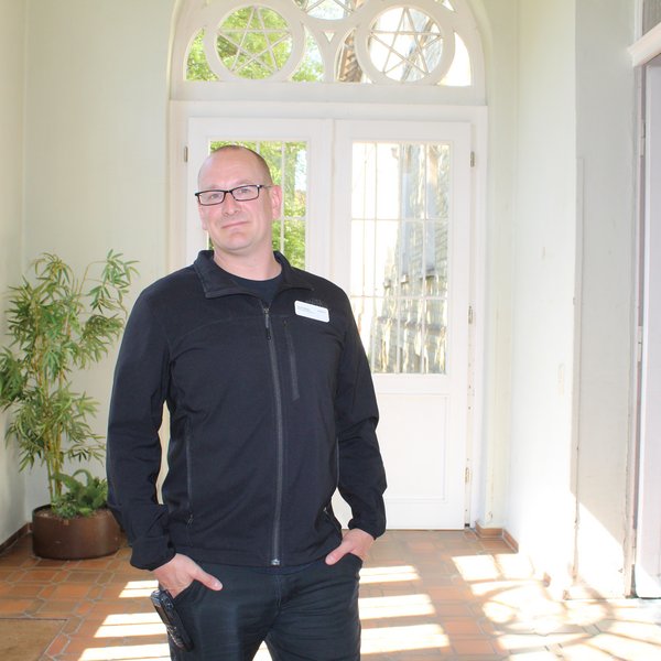Pflege mit Herz, Verstand und Haltung