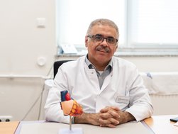 Chefarzt Dr. Bassam Humaid