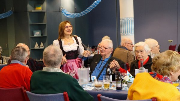 Zünftig, musikalisch und voller Lebensfreude