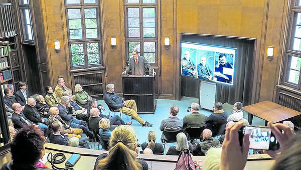 „Lieber mit Adlern irren, als  mit Würmern recht haben“