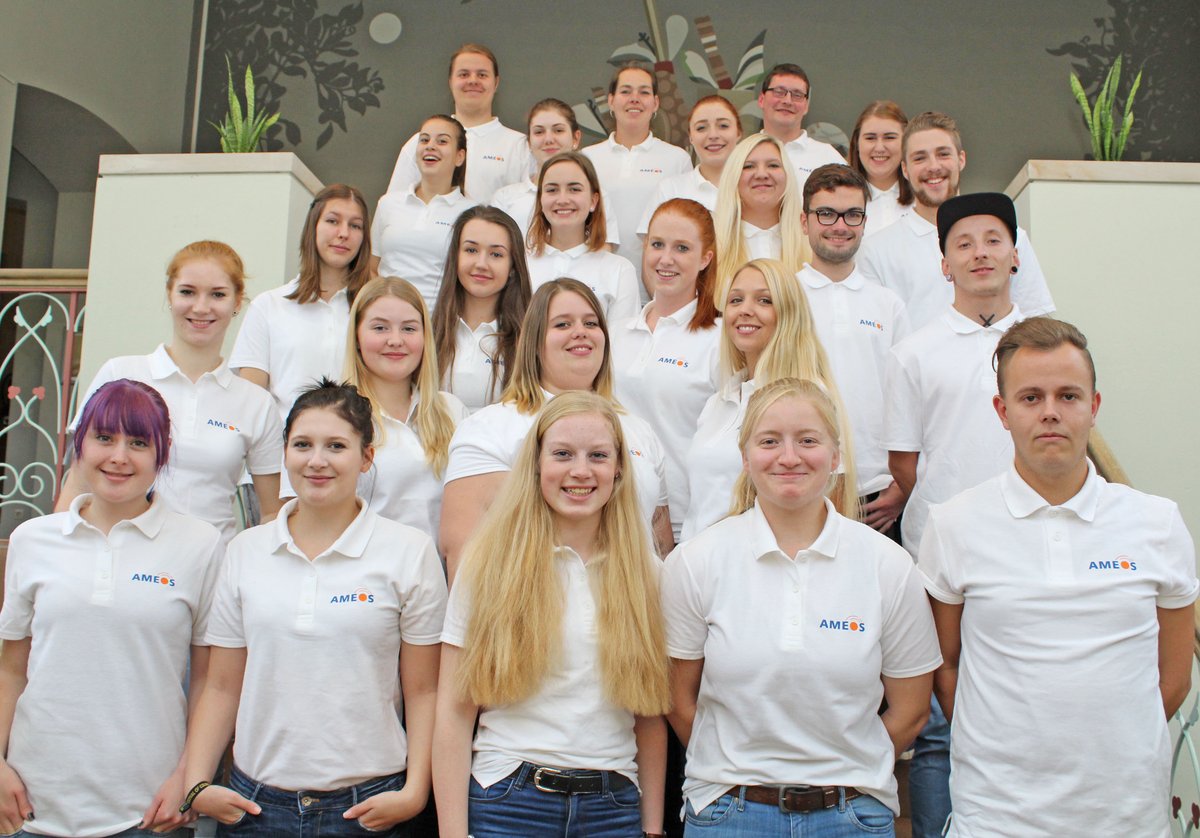 25 neue Krankenpflegeschüler im AMEOS Institut West Osnabrück AMEOS